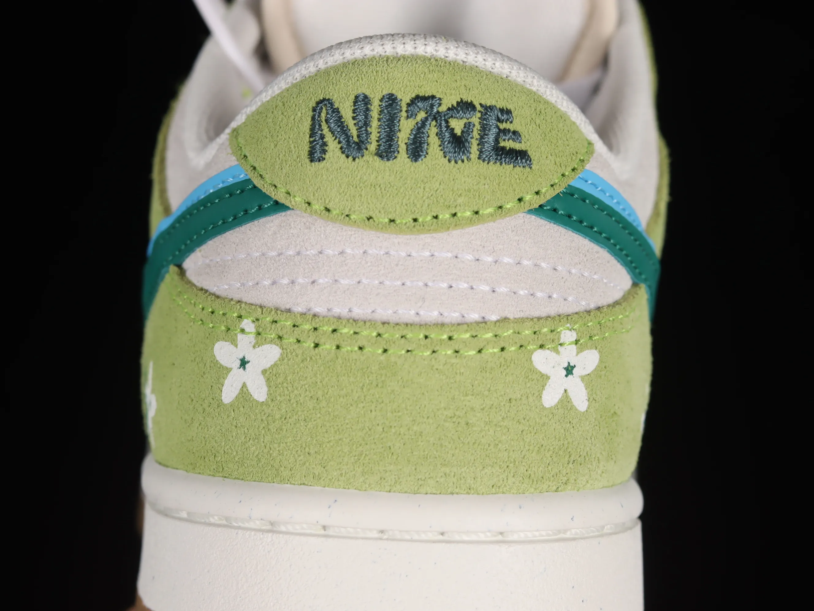 All Categories Nk SB Dunk Series Nk SB Dunk Low Low-top sneakers Nk SB Dunk Low "85" Spring Flower SB low-top sports and leisure sneakers DO9457-125